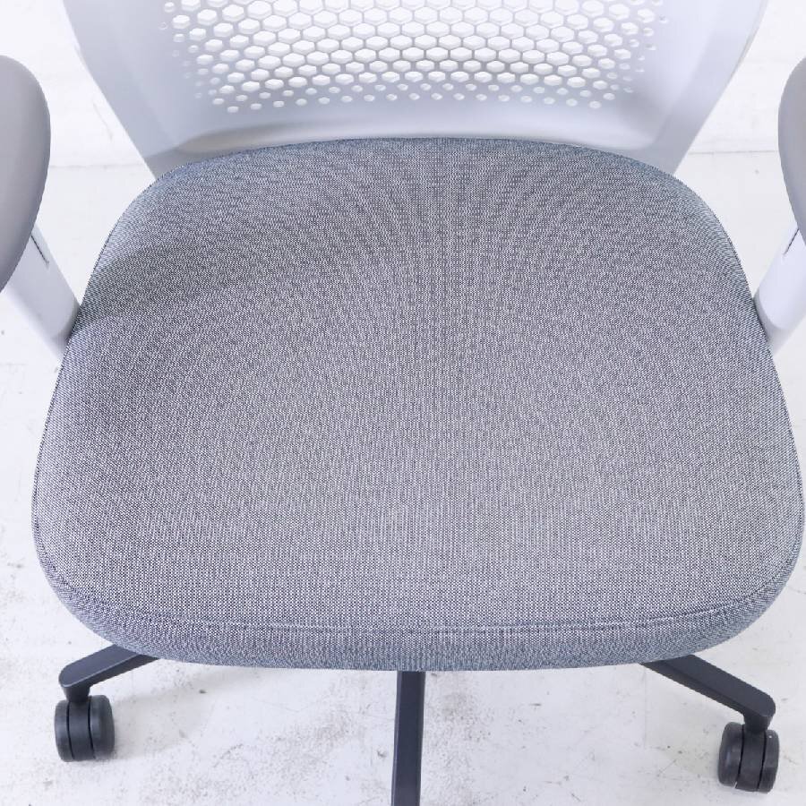 vitra. ヴィトラ【ID Air】ID Chair Concept IDチェア デスクチェア 肘付き 布張り グレー系 アントニオ・チッテリオ IDエア★802h21_画像4
