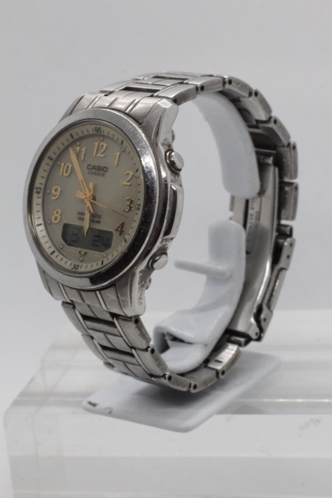 【CASIO LINEAGE】LCW-100 ALARM WORLD TIME ILLMINATOR WAVE CEPTOR TOUGH SOLAR 中古品時計 24.3.31の画像3