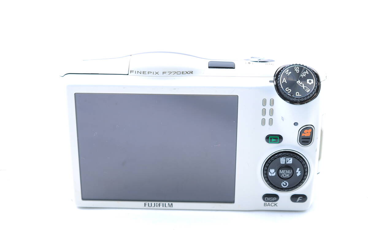 ★美品★ フジフィルム FUJIFILM FinePix F770EXR ホワイトの画像7