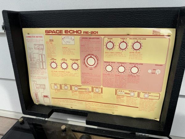 US向けモデル 117V仕様 Roland SPACE ECHO RE-201 ジャンク 伝説の名機 ローランド リバーヴ スペースエコー テープエコーの画像2