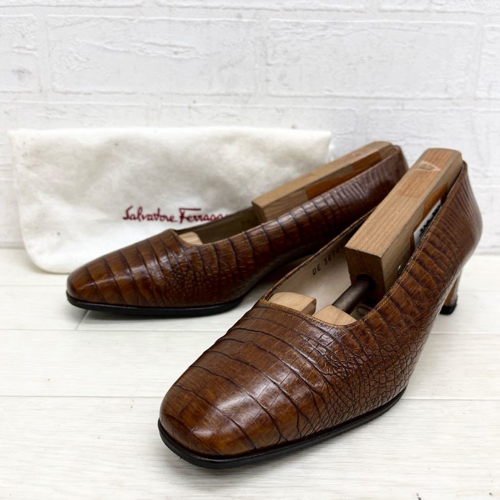 1367◎ ④ イタリア製 Salvatore Ferragamo サルヴァトーレ フェラガモ 靴 パンプス ヒール カジュアル ブラウン レディース5.5_画像1