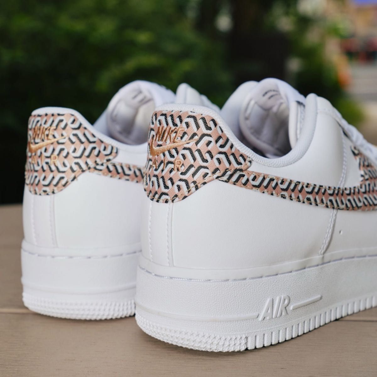 新品28 5cm相当】NIKE W エアフォース1LX ホワイト/モノグラム 新品28 5cm相当】NIKE W エアフォース1LX ホワイト/モノグラム