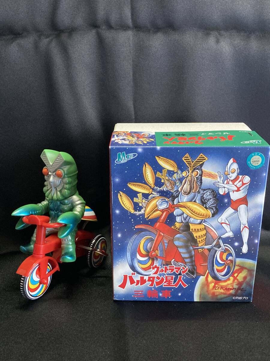 ♤ M1号 三輪車 バルタン星人 ソフビ スーパーフェスティバル Yahoo!オークション - M1号 バルタン星人 三輪車 ソフビ