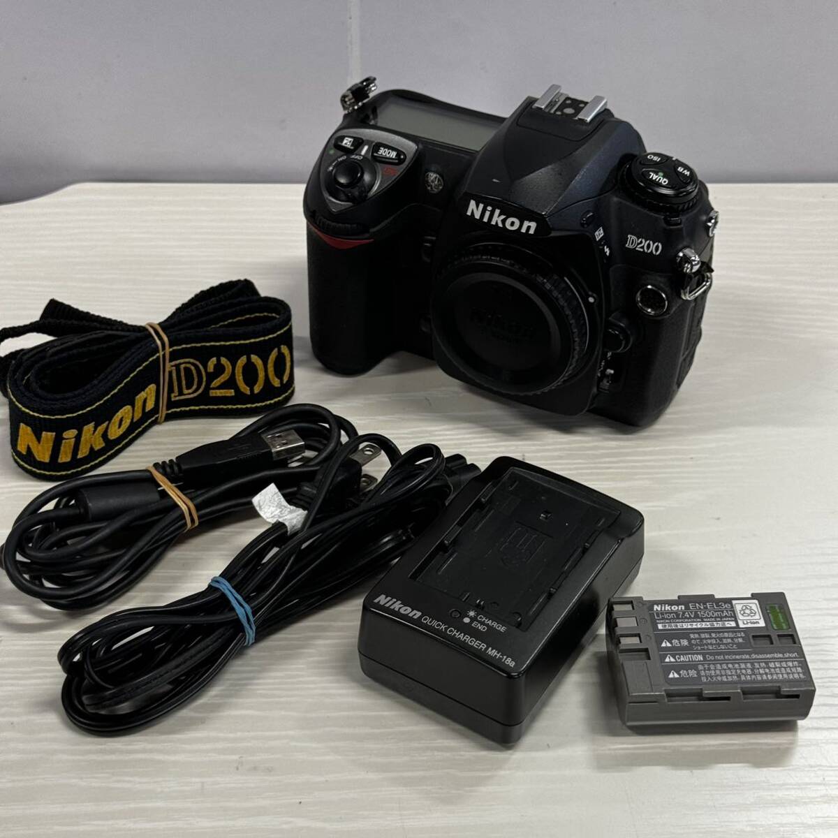 Nikon ニコン デジタル一眼レフカメラ D200 ボディ デジタル一眼レフ デジタルカメラ カメラ デジカメ_画像8