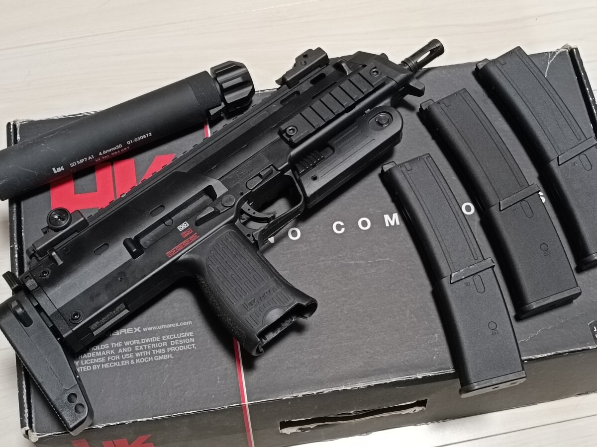 VFC UMAREX MP7A1 gen2 v2 サイレンサー スペアマガジン ライト セット_画像4