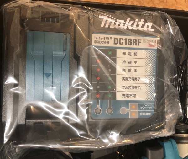 未使用 makita マキタ 充電式インパクトドライバ TD173GRDX ブルー バッテリー各2個 充電器_画像6