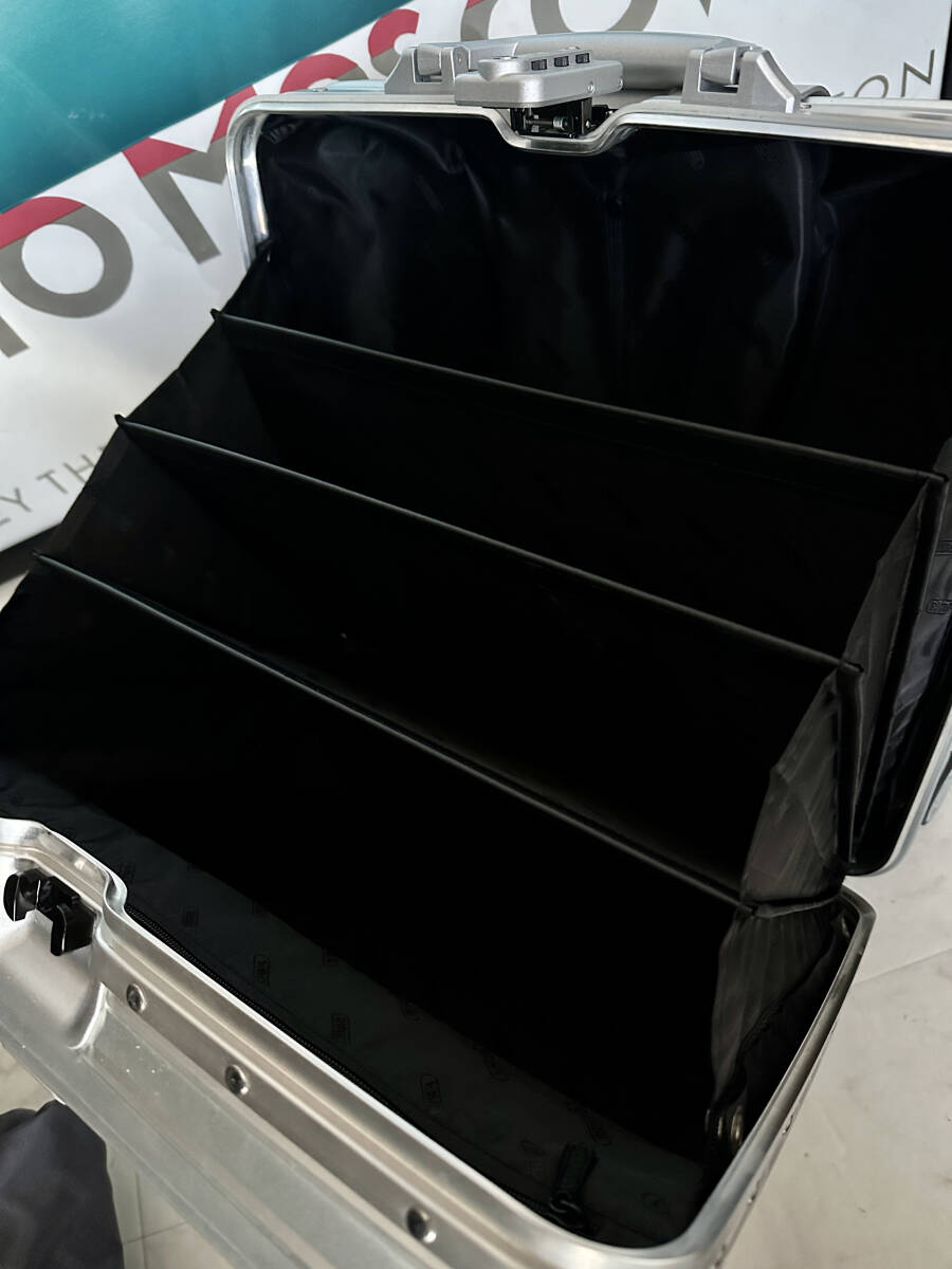 【即決/即納】！！極美品！！RIMOWA リモワ TOPAS トパーズ ビジネストローリー マルチホイール 4輪 TSAロック スーツケース 932.40_画像7