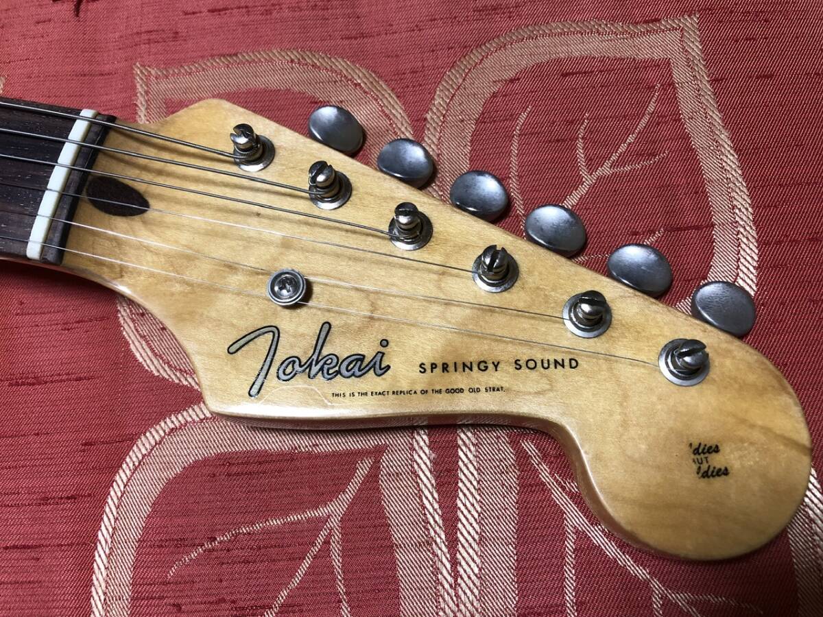 Tokai SPRINGY SOUND ST-60 1980年製 スカンク有りローズネック オリジナルケース付の画像2