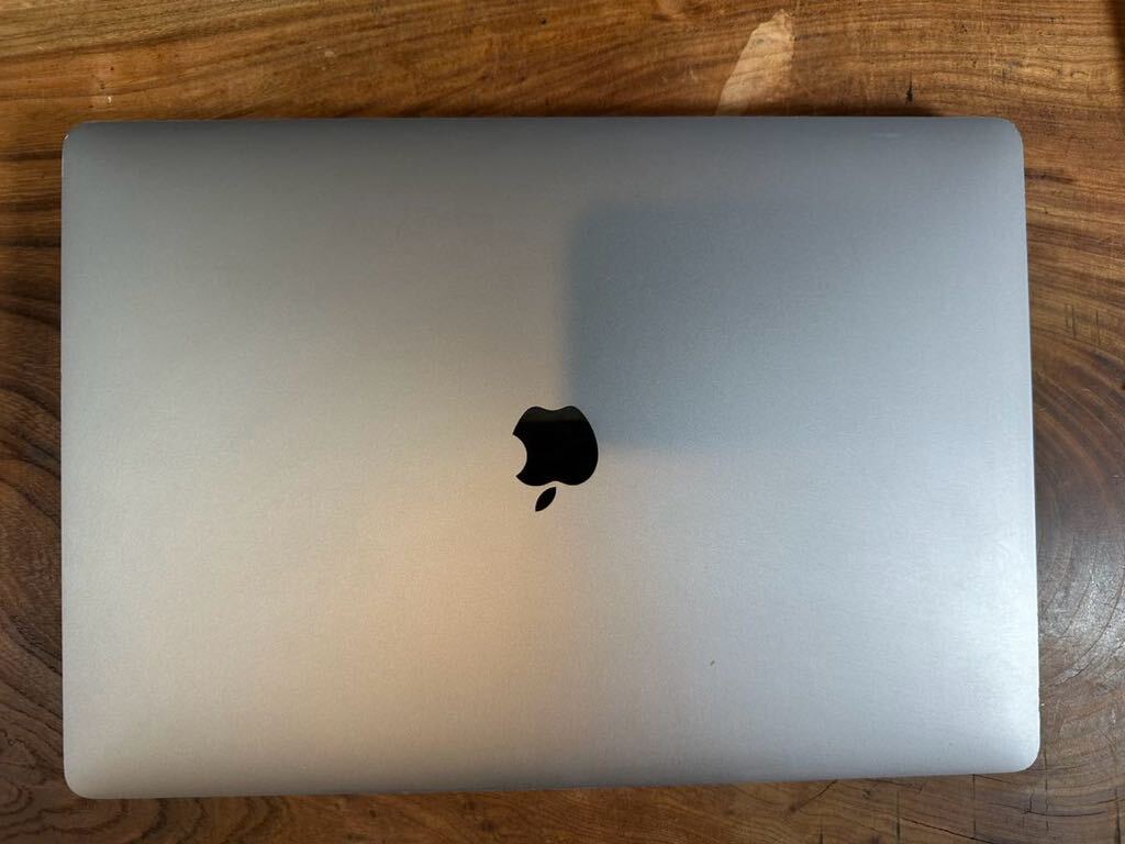 「最上位美品新品バッテリー」Apple MacBook PRO Retina 16inch 2019/CPUi9 2.4GHZ/メモリ32GB/GPU4GB/SSD 1TB/office2019/Windows11_画像4