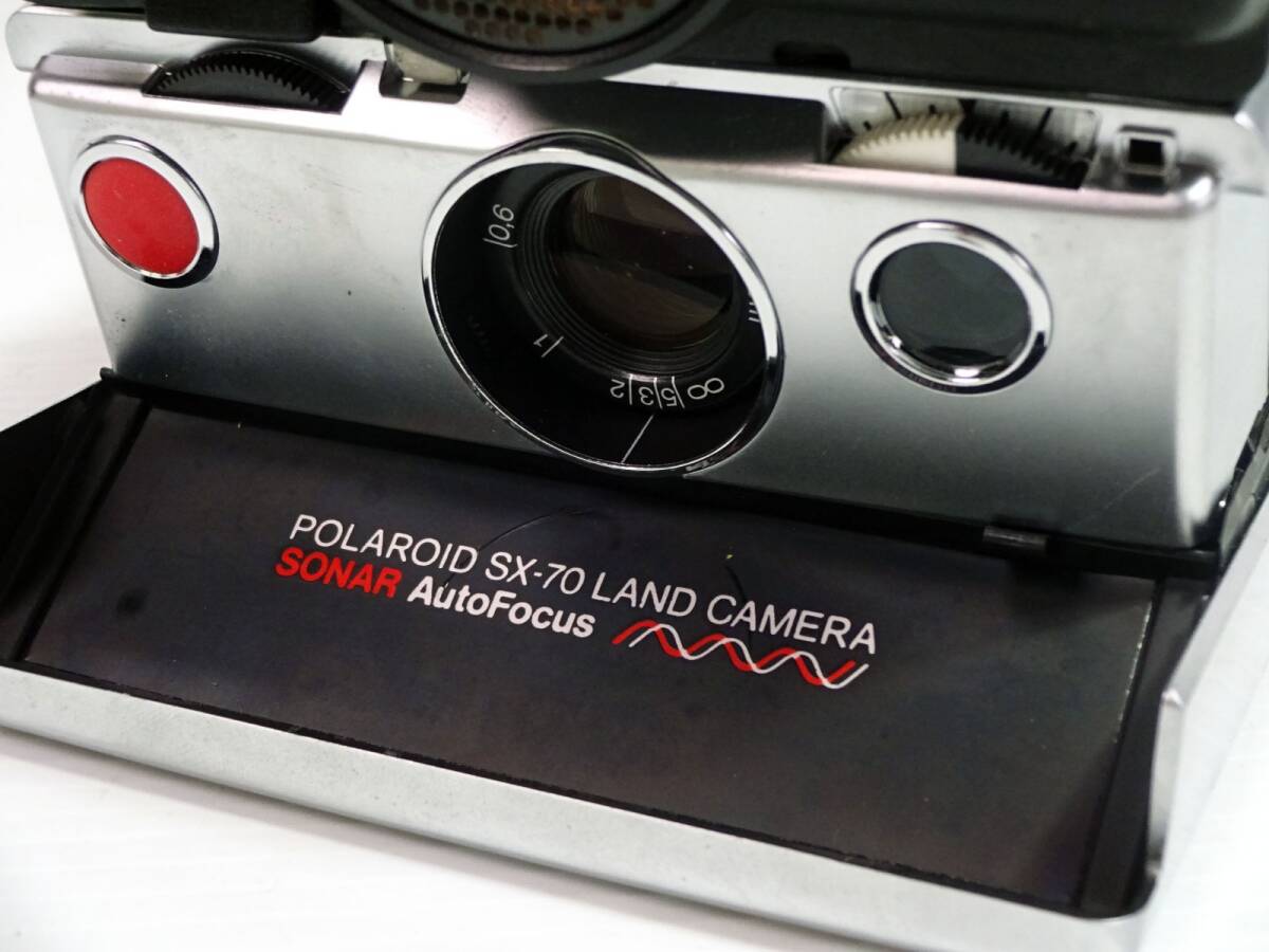 希少 POLAROID ポラロイド ■ SX-70 LAND CAMERA SONAR USA製 カメラ ＋ 純正 付属品多数 2350 当時物 ■ 管45345_画像3