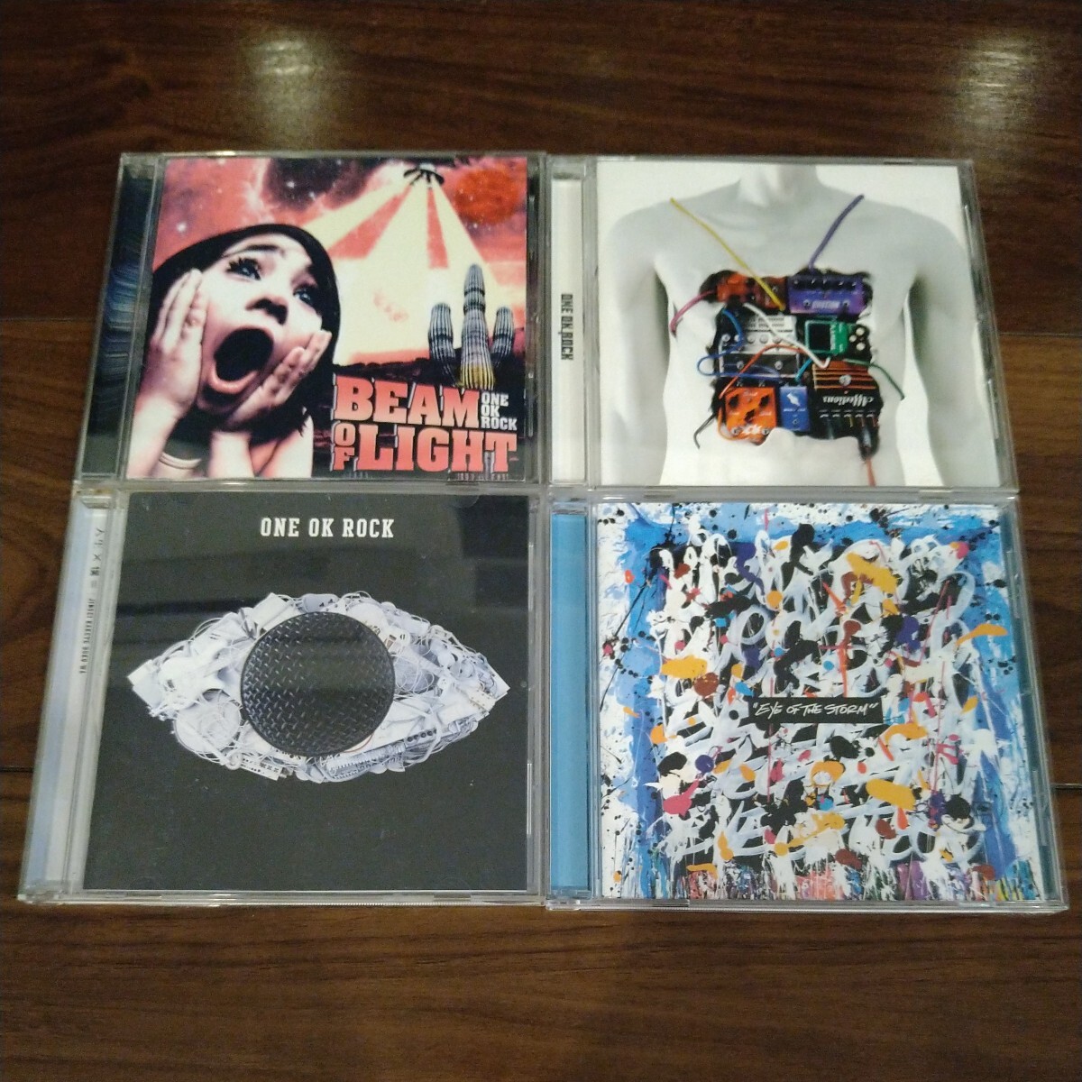 【送料無料】ONE OK ROCK CDアルバム 4タイトルセット BEAM OF LIGHT 感情エフェクト 人生×僕= Eye of the storm ワンオクロックの画像1