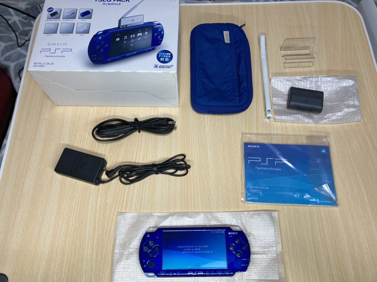 美品　PSP2000ブルー　ワンセグパック　SONY ソニー プレイステーションポータブル _画像1