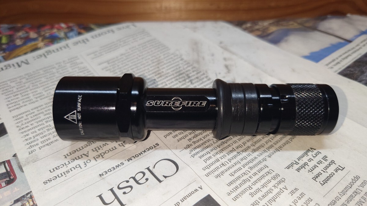 8750円 【中古】SUREFIRE Z2 COMBATLIGHT 2セル6V65ルーメン BK 8750円 【中古】SUREFIRE Z2 COMBATLIGHT 2セル6V65ルーメン BK
