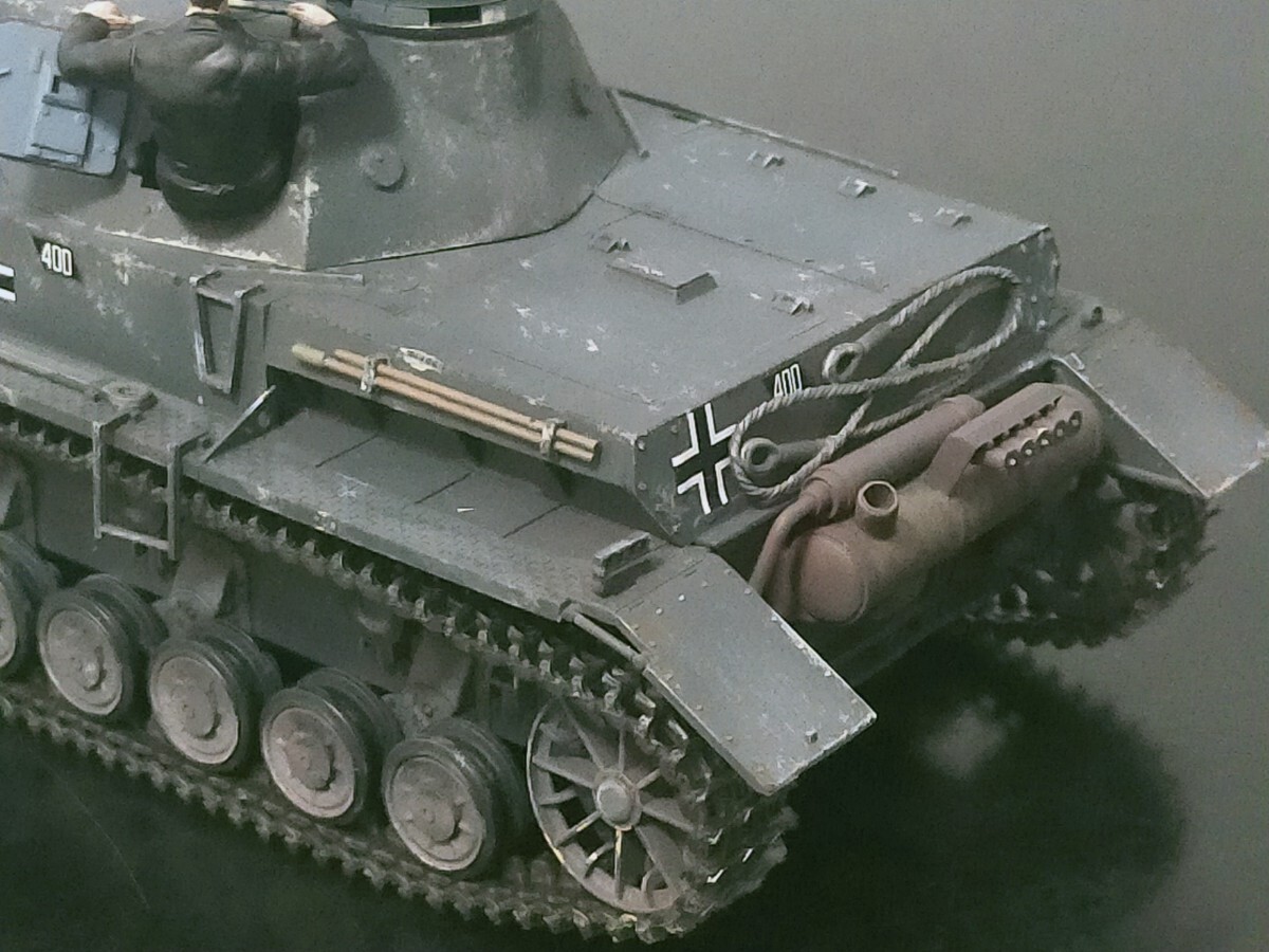 タミヤ 1/35 ドイツ ４号戦車 D型 初期型 塗装済み 完成品_画像8