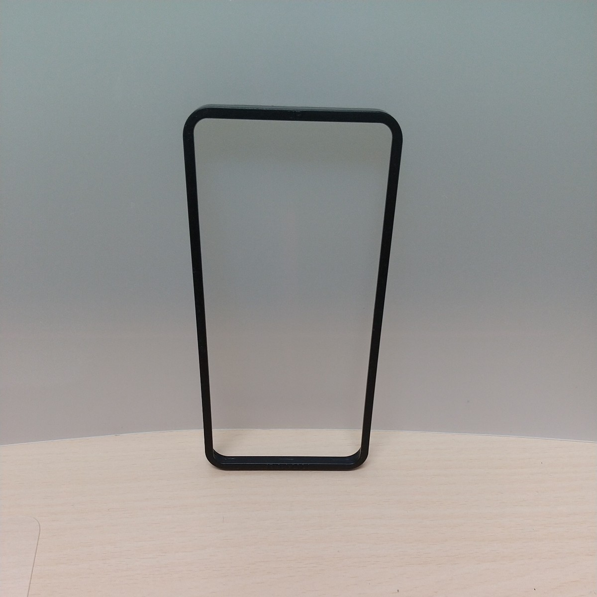 y030104fm iPhone13 ガラスフィルム 2枚入り iPhone13 フィルム ガイド枠付き 指紋防止 高感度タッチ 6.1インチ対応
