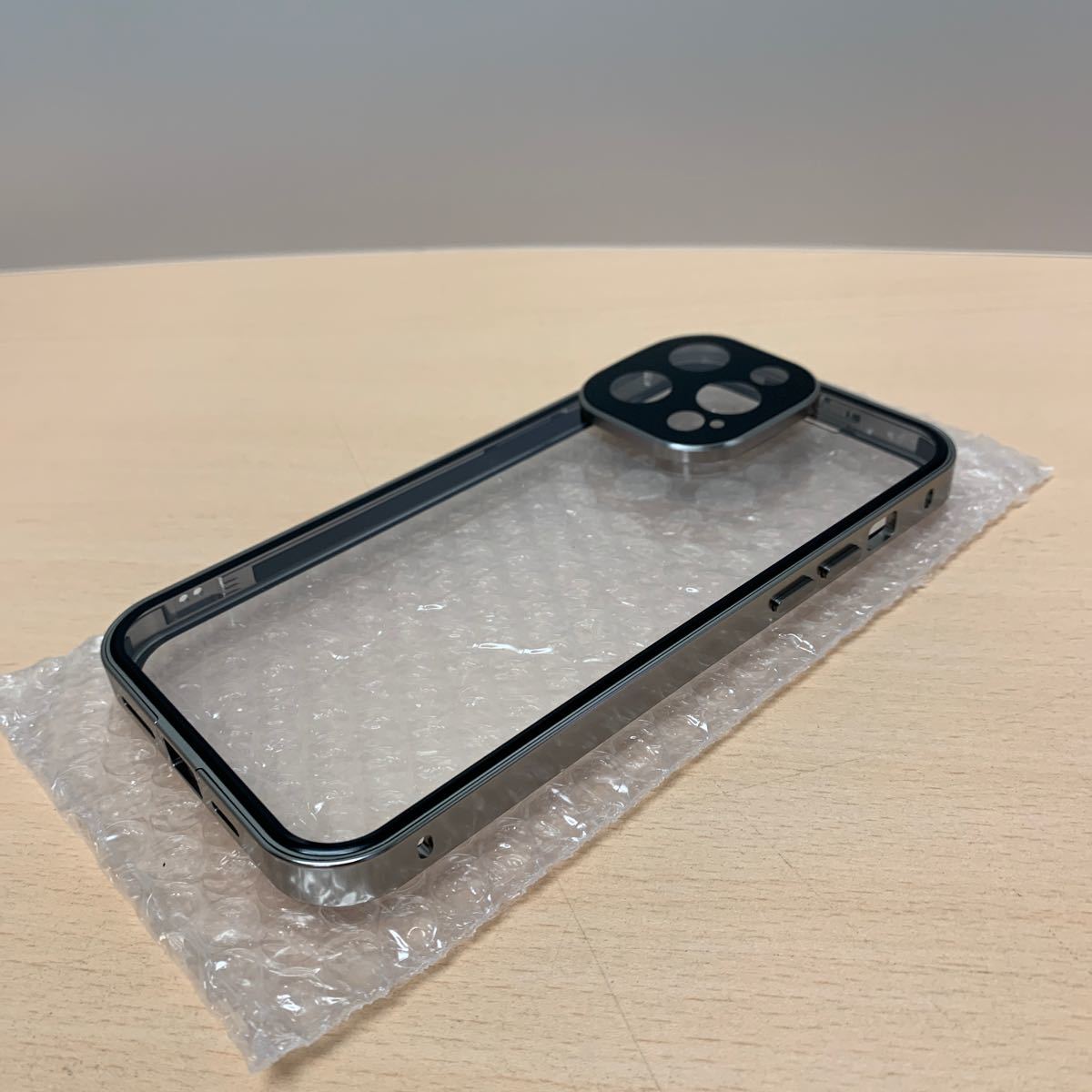 y030429m NIANGUO ロック機能付き　自動ポップアップボタン　 iPhone15 Pro Max ケース クリア 両面強化ガラス　一体型レンズ保護