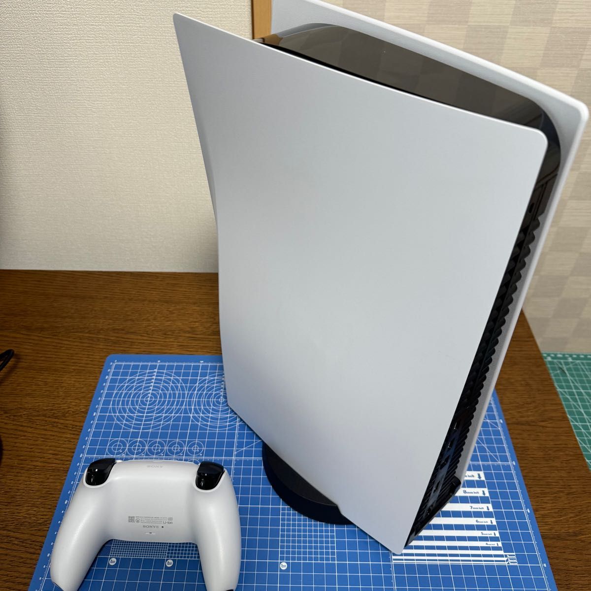 SONY PlayStation 5 ディスクドライブ搭載モデル CFI-1100A01 SONY PlayStation 5 ディスクドライブ搭載モデル CFI-1100A01