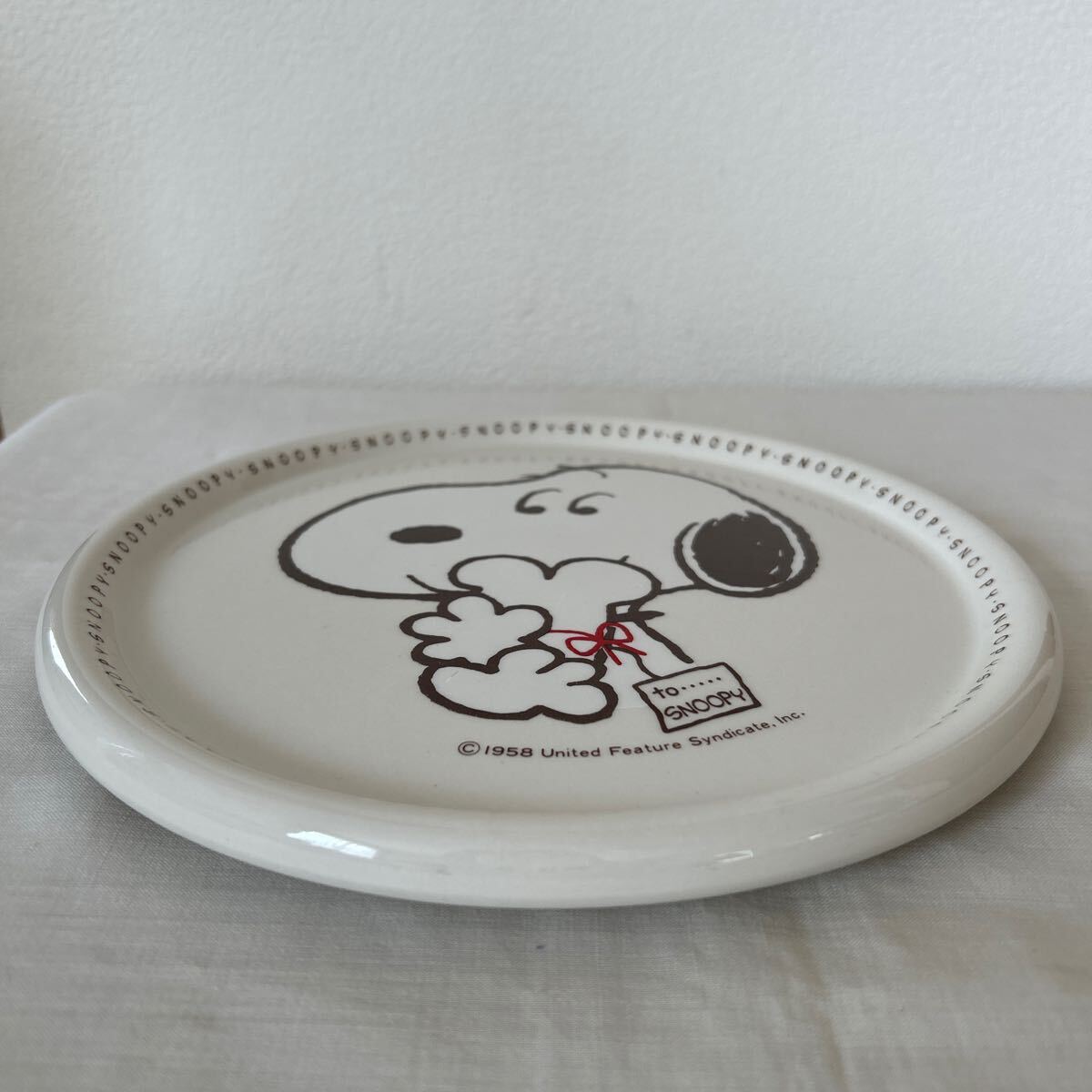 レトロ　スヌーピー SNOOPY 大皿　1枚★直径　約　23㎝、高さ　約　2㎝★1958★陶器製★コレクションに★_画像6