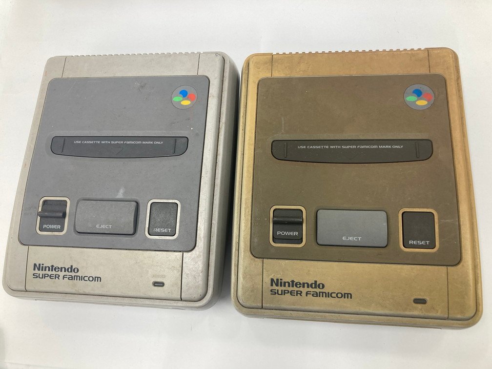 ニンテンドー　スーパーファミコン　本体HVC-002 4台/その他コントローラー、ソフト等付属品　おまとめ【CCAF5002】_画像2