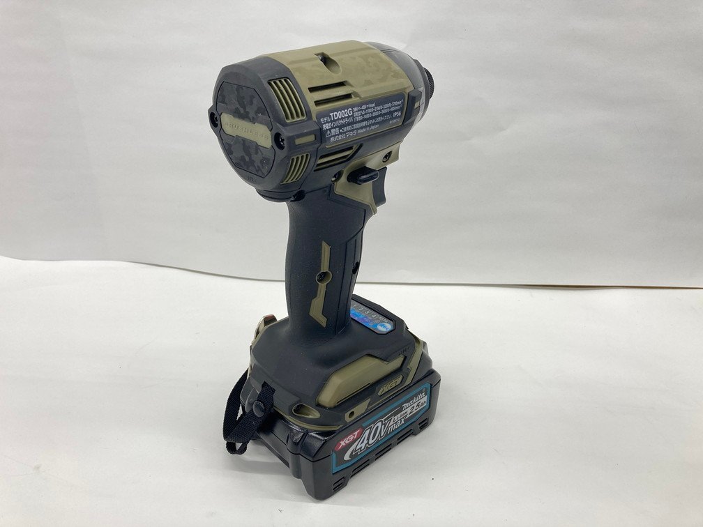 Makita　マキタ　充電式インパクトドライバ　TD002G　通電確認済み　バッテリーパック・チャージャー・キャリーケース付属【CCAD6040】_画像3