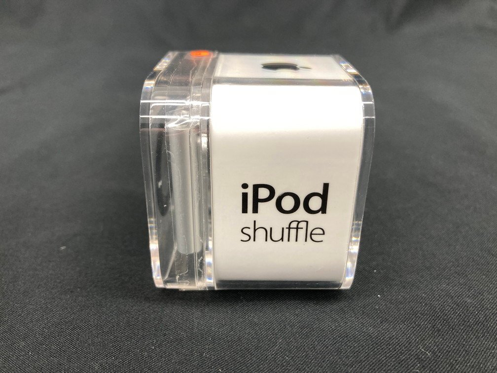 未開封 Apple iPod shuffle 第 4 世代 2GB MKMG2J/A A1373【CCAZ3051】_画像2