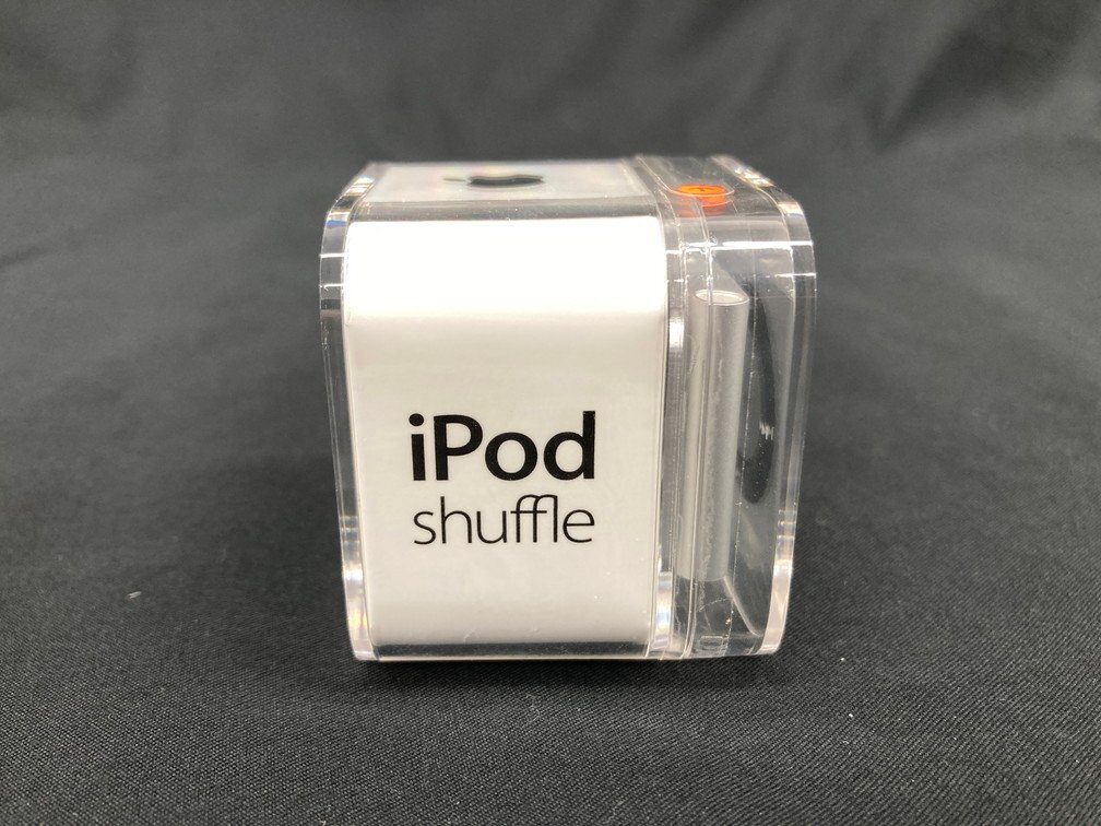 未開封 Apple iPod shuffle 第 4 世代 2GB MKMG2J/A A1373【CCAZ3051】_画像4