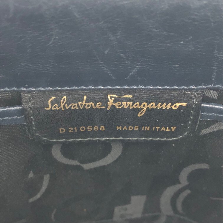 Salvatore Ferragamo サルヴァトーレフェラガモ ショルダーバッグ 黒 レザー D21 0588【CCAX3014】_画像7