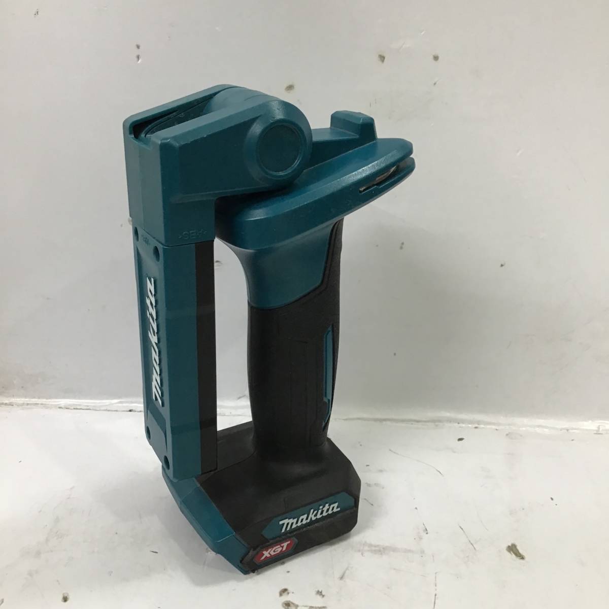 【中古品】マキタ(makita) コードレスワークライト ML006G