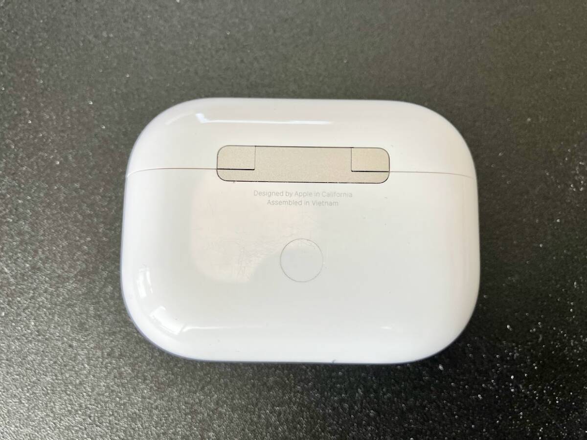  Apple AirPods Pro 第2世代 USB-C ホワイト MTJV3J/A エアポッズ ワイヤレスイヤホン (24/3/17)_画像3