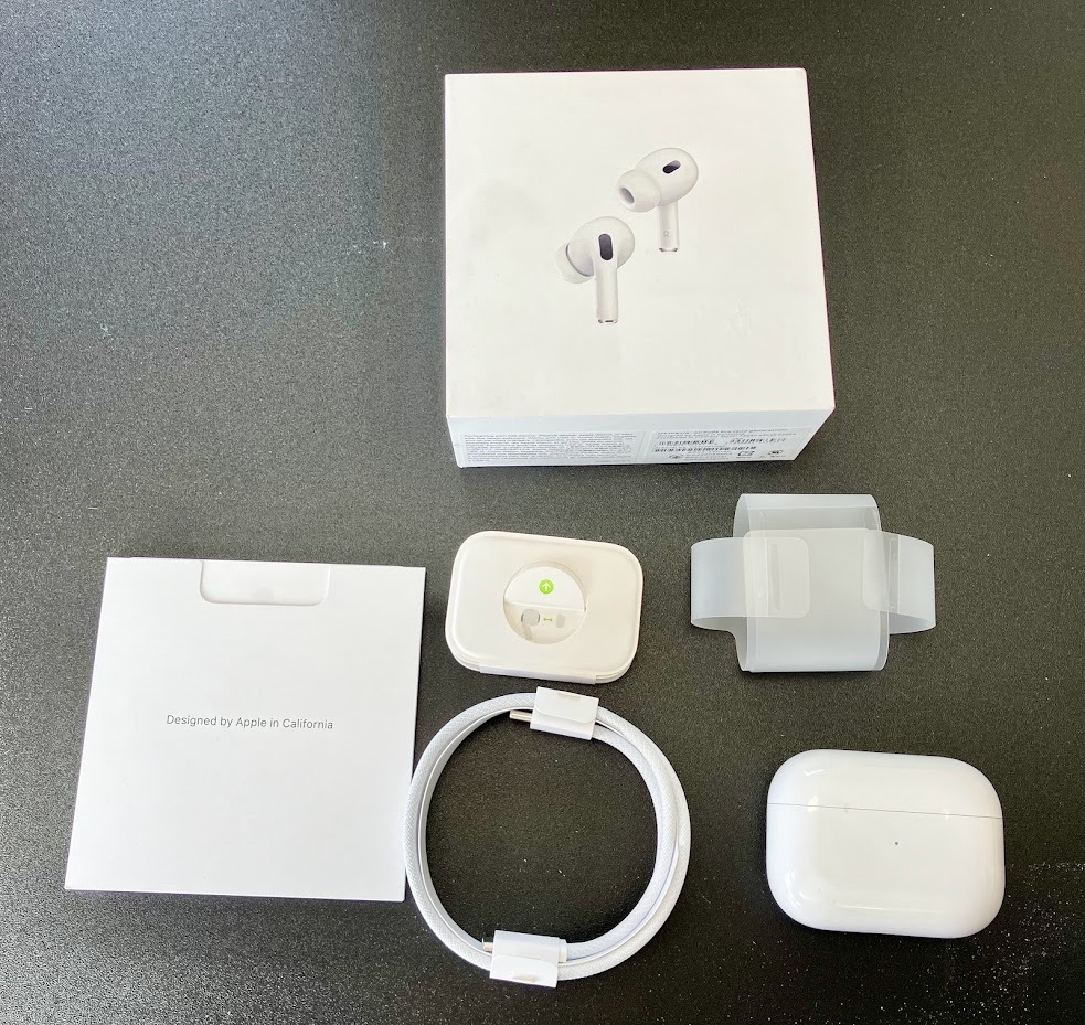 Apple AirPods Pro 第2世代 USB-C ホワイト MTJV3J/A エアポッズ ワイヤレスイヤホン (24/3/17)