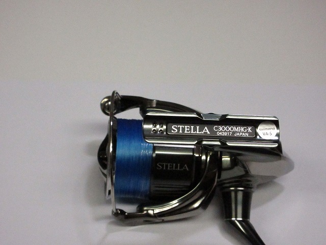 シマノ　22 ステラ C3000MHG スピニングリール 美品_画像4