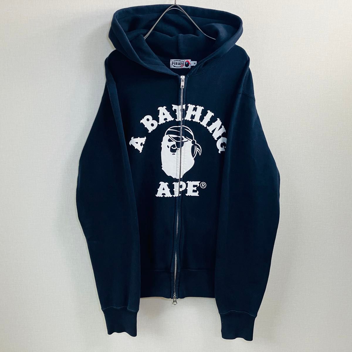 A BATHING APE レアジップパーカー A BATHING APE レアジップパーカー
