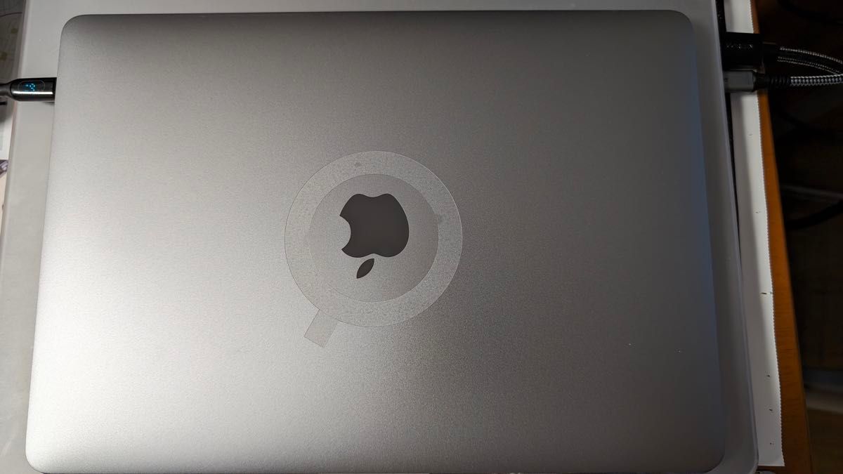 中古極美品 液晶・外装新品交換済MacBook Air (M1 2020) 16GB