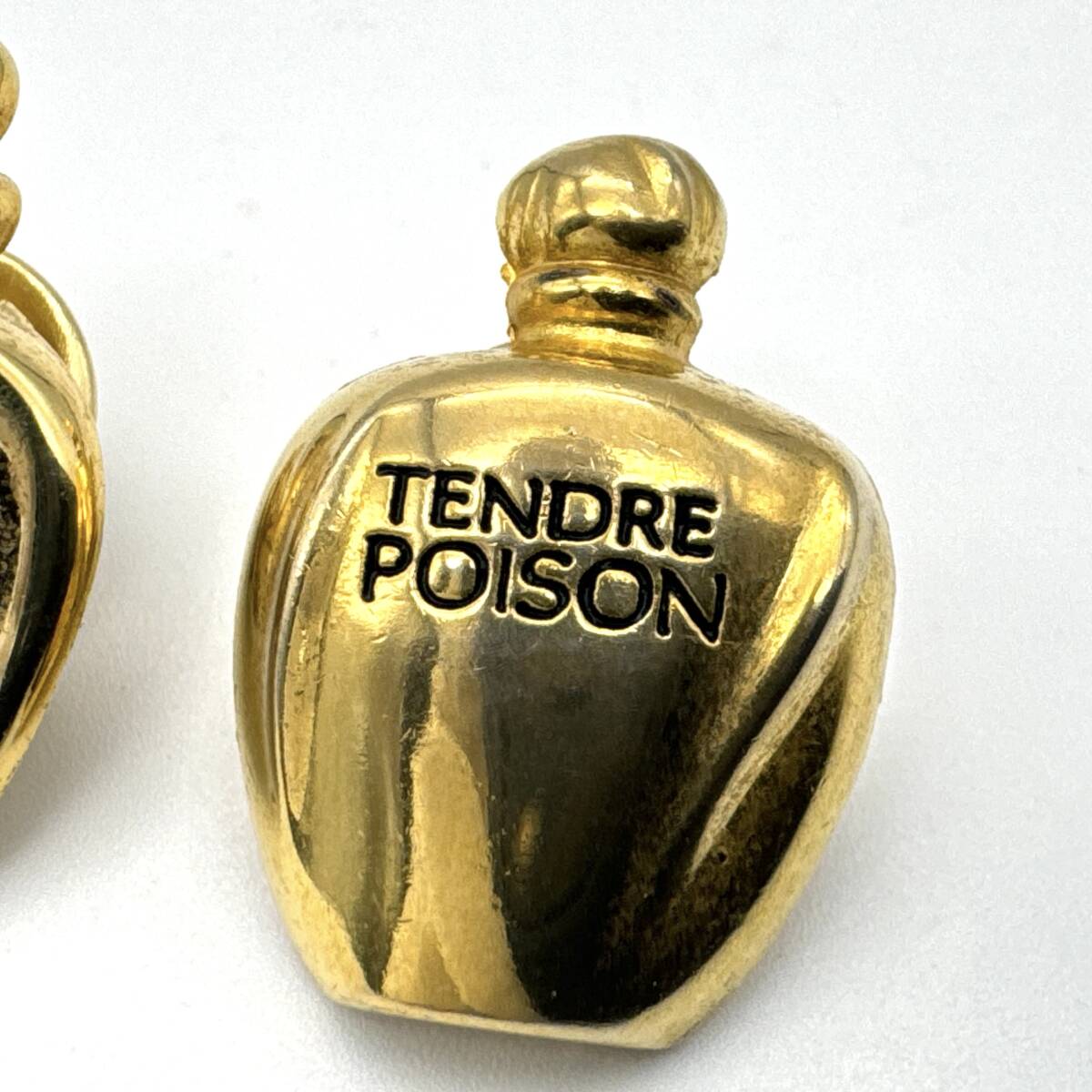 Christian Dior ディオール バッジ DUNE TENDRE POISONの画像4