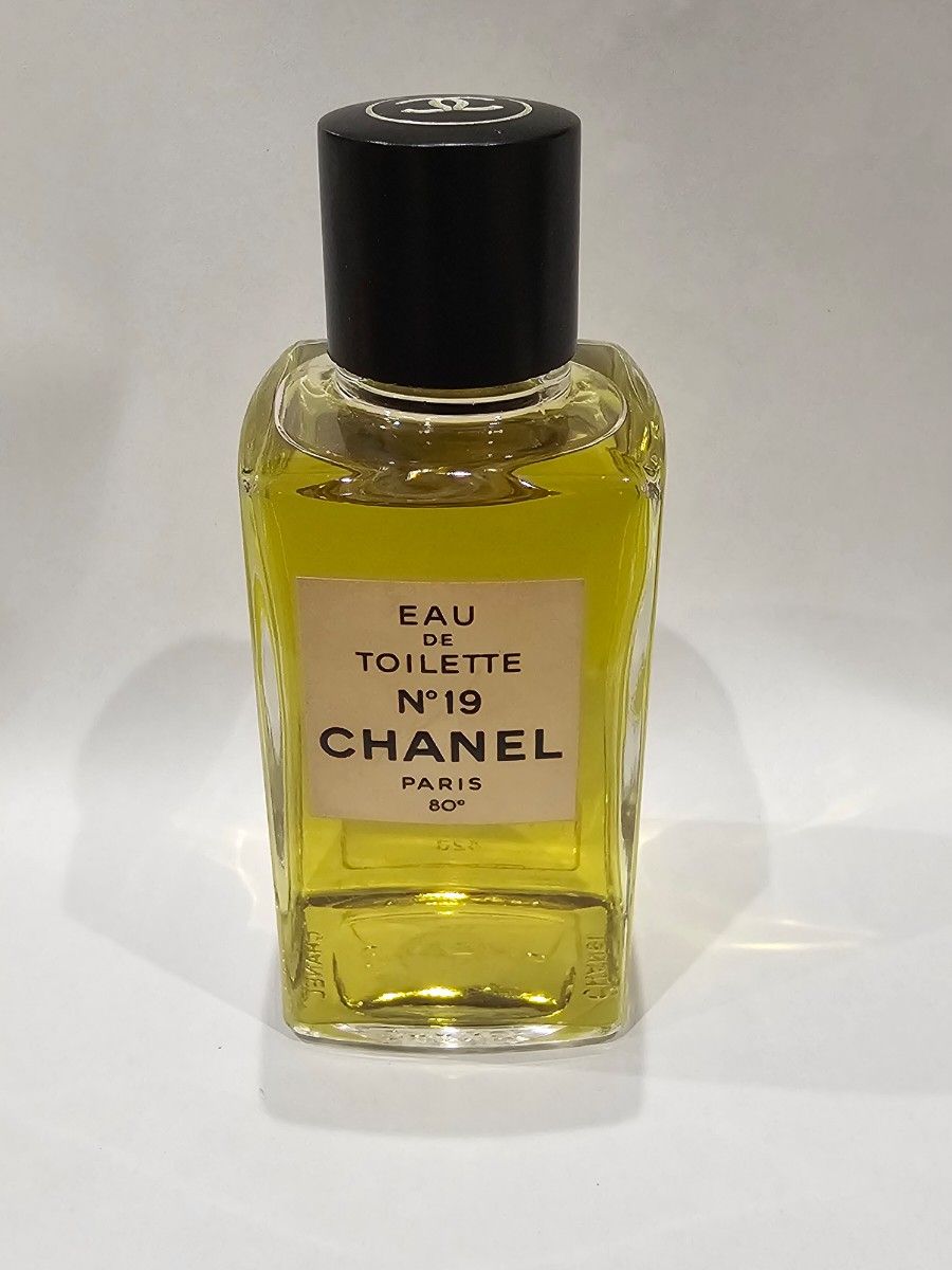 昭和 CHANEL 香水 No19 シャネル ヴィンテージ|Yahoo!フリマ 昭和 CHANEL 香水 No19 シャネル ヴィンテージ|Yahoo!フリマ