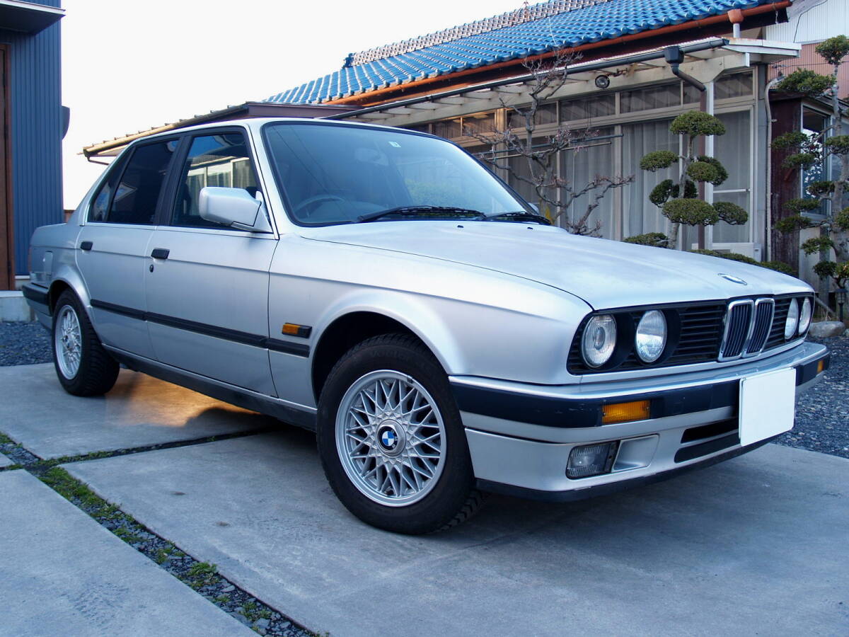 E30 シルキ-シックス BMW 320 純正BBS プロペラシャフトTMセンタ-マウント WP ロアア-ム 油圧スイッチ 前後ダンパ- 左右スタビブッシュ交換_HIDヘッドライト 整備記録18枚 メンテ多数