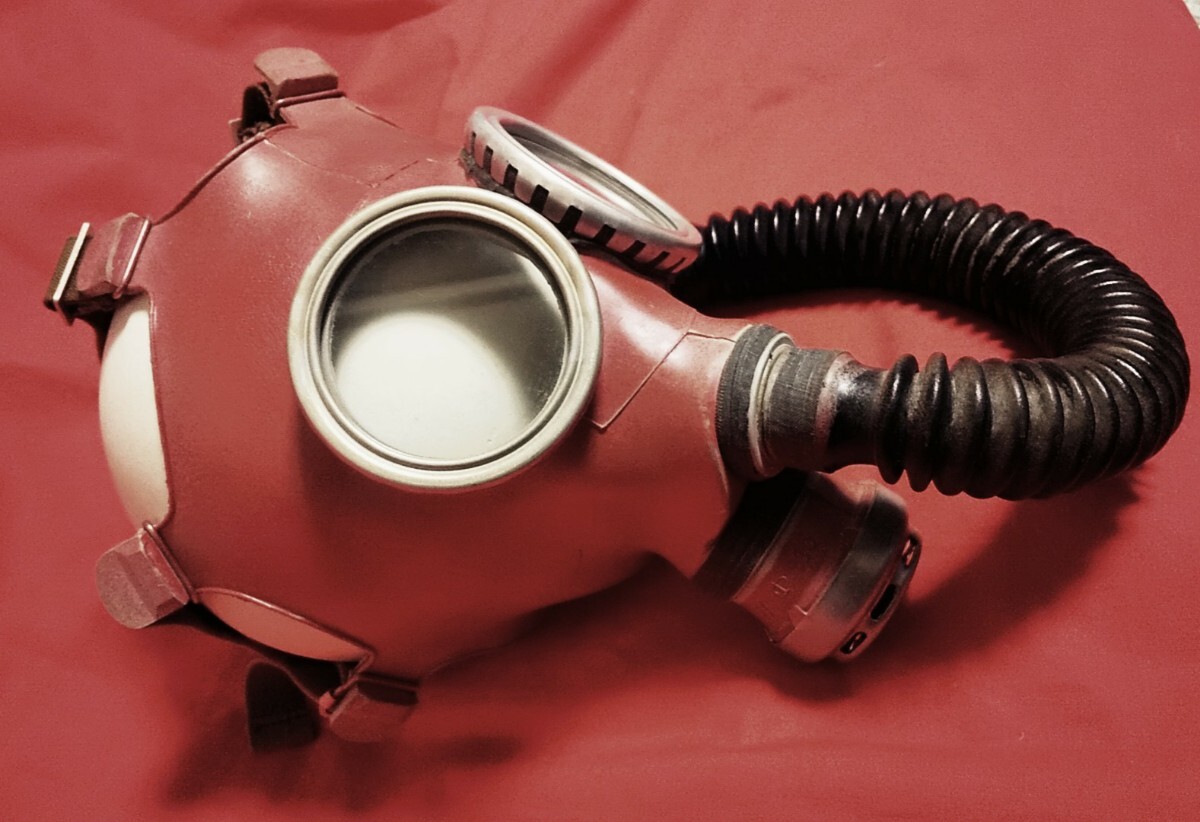 大きいレンズ赤いガスマスク 小さいサイズ スチームパンク サバゲー アートgasumaru_画像1