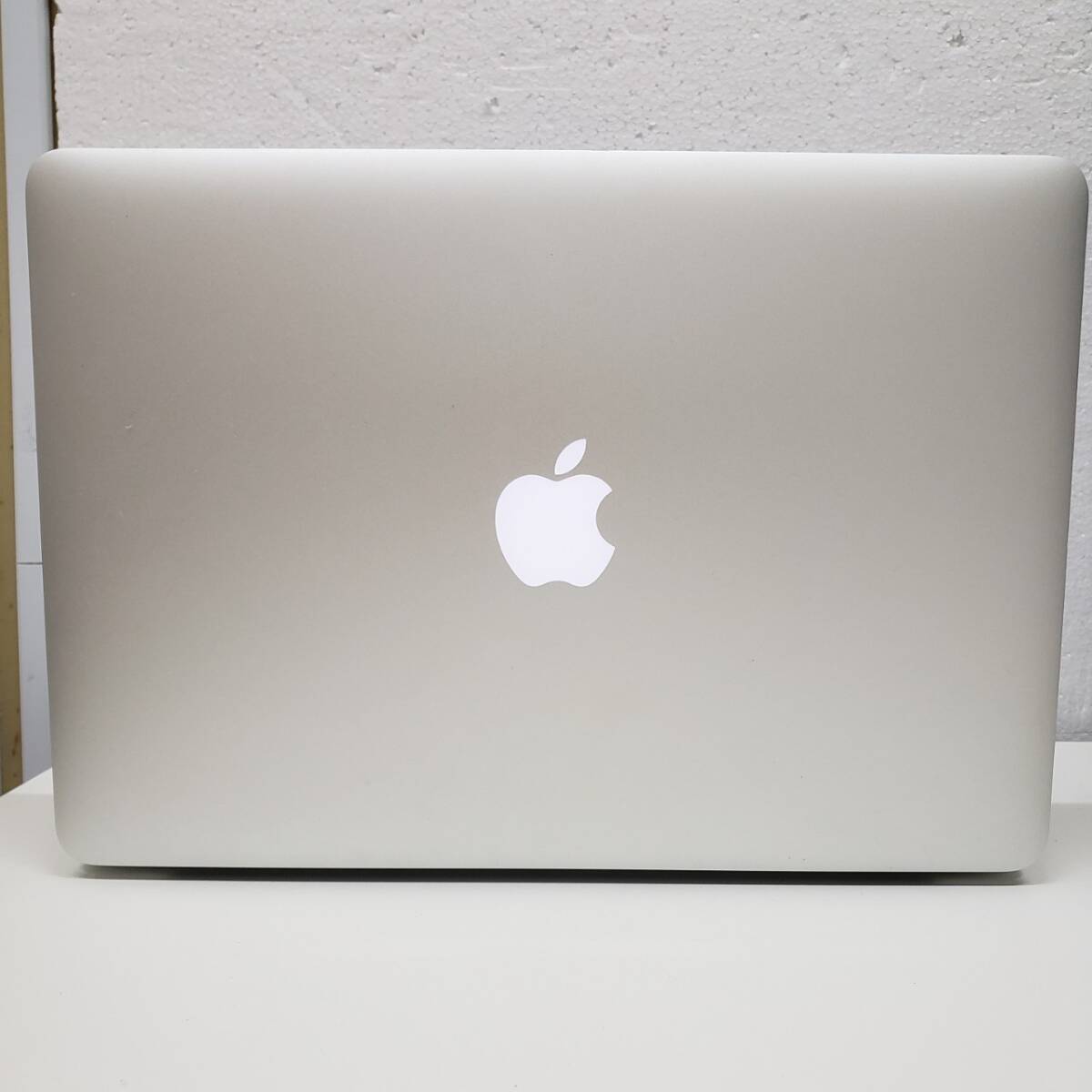 【C-23822】ノートパソコン Apple アップル MacBook Air 2015 A1466 シルバー メモリ8GB SSD256GB 13.3インチ 通電確認済み_画像5
