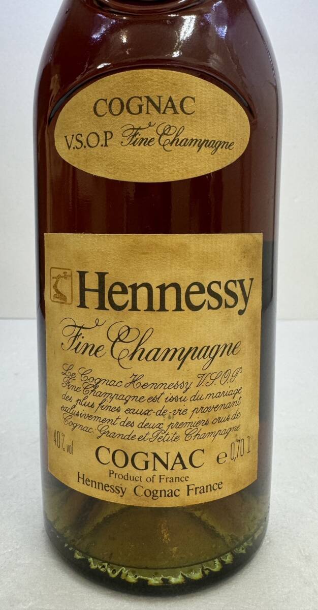 【DHS-2639YK】1円～ Hennessy V.S.O.P Fine Champagne フィーヌ シャンパーニュ ヘネシー コニャック 40％ 700ml 古酒 保管品_画像3