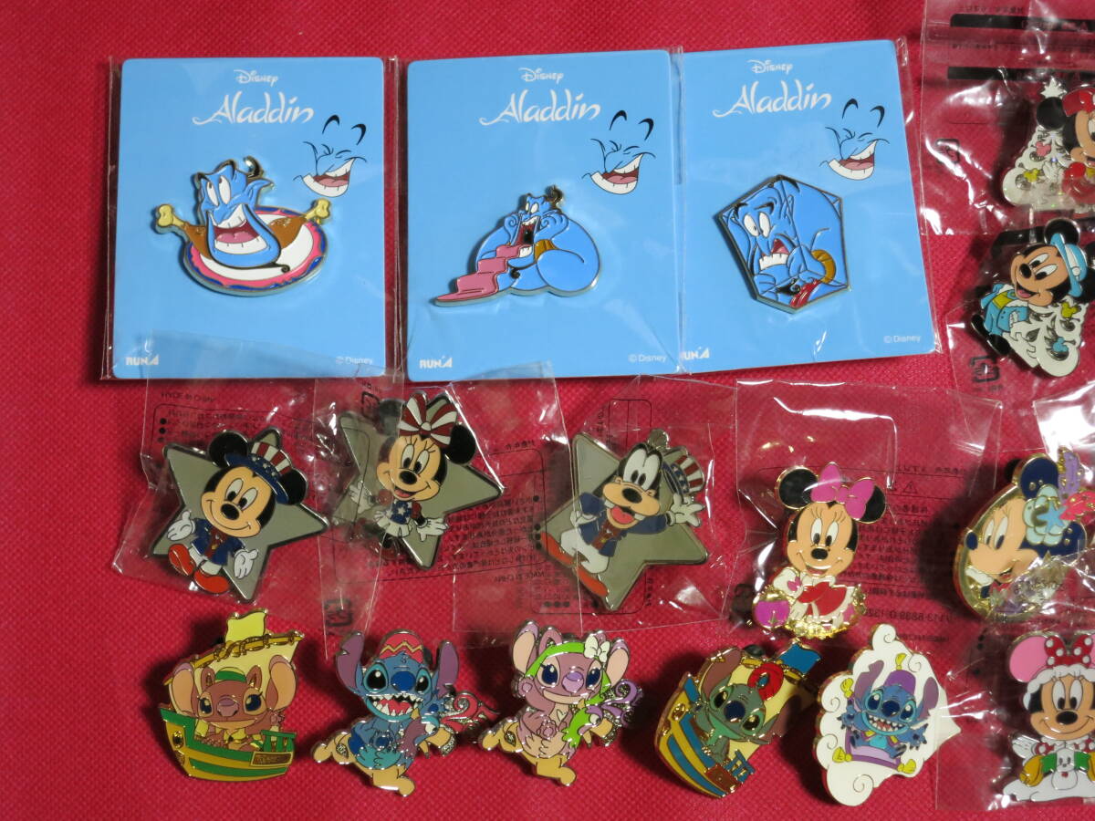 Tokyo Disney Pins Stitch Mickey ディズニー　ピンバッジ　東京　スティッチ　ミッキー　ミニー　ジーニー　エンジェル_画像2