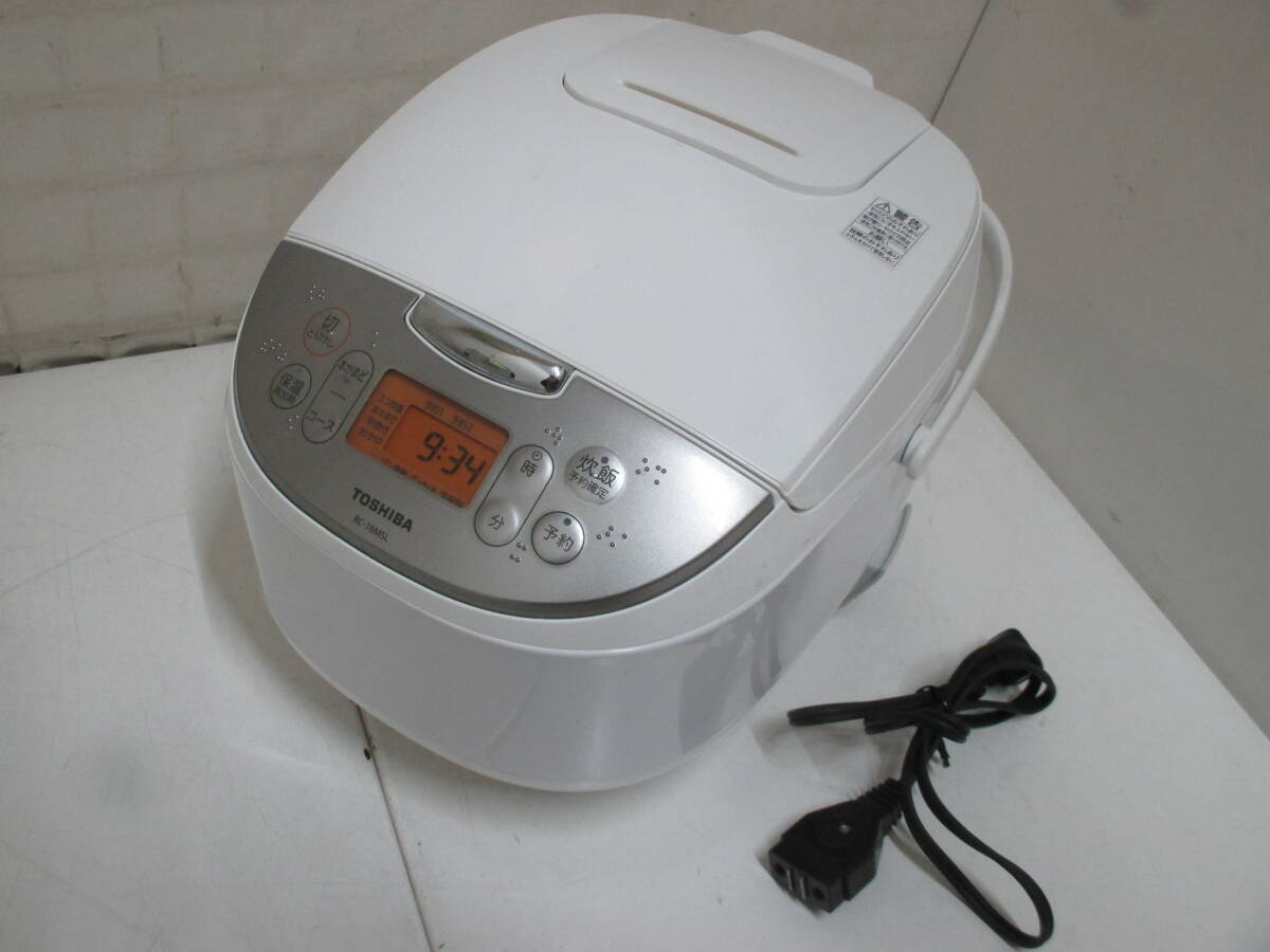 tt240312 TOSHIBA 東芝 マイコンジャー炊飯器 RC-18MSL 1升 (10合) 2018年製 [電源コード付 ディンプル加工釜] 現状渡し_画像1