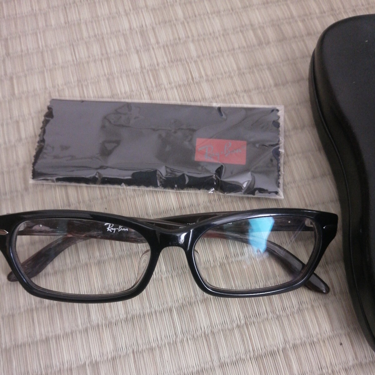 レイバン メガネ 専用ケース付 度なし 伊達メガネ 定価¥23450の画像1