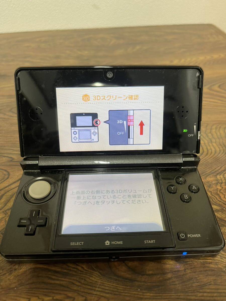 Nintendo ニンテンドー 任天堂 3DS ゲーム機 ソフト計8個付き ケース付き 動作確認済み 初期化済み_画像2