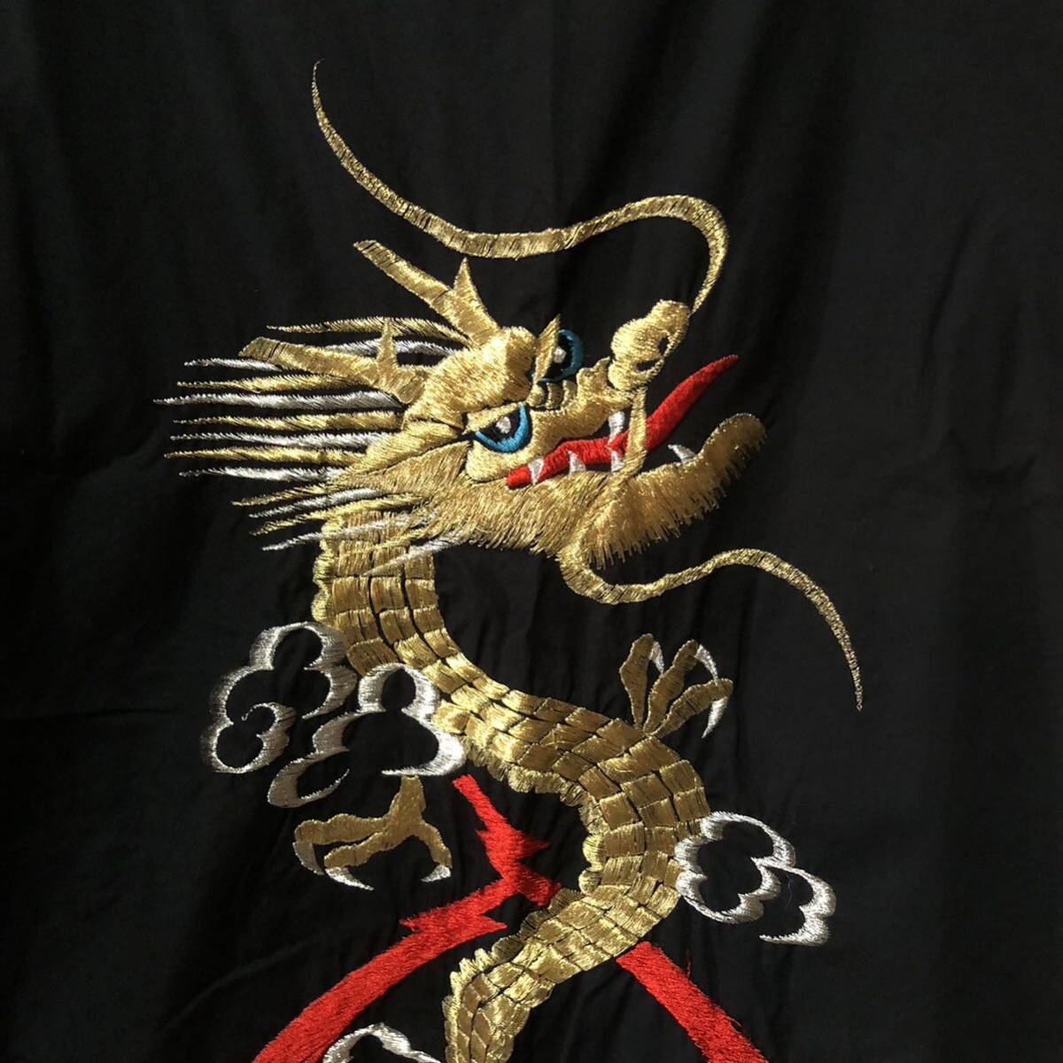 80's ~ 90's ヴィンテージ 日本製 スカガウン 刺繍 龍 黒 ichiban ガウン スカジャン ドラゴン vintage dragon souvenir made in japanの画像3