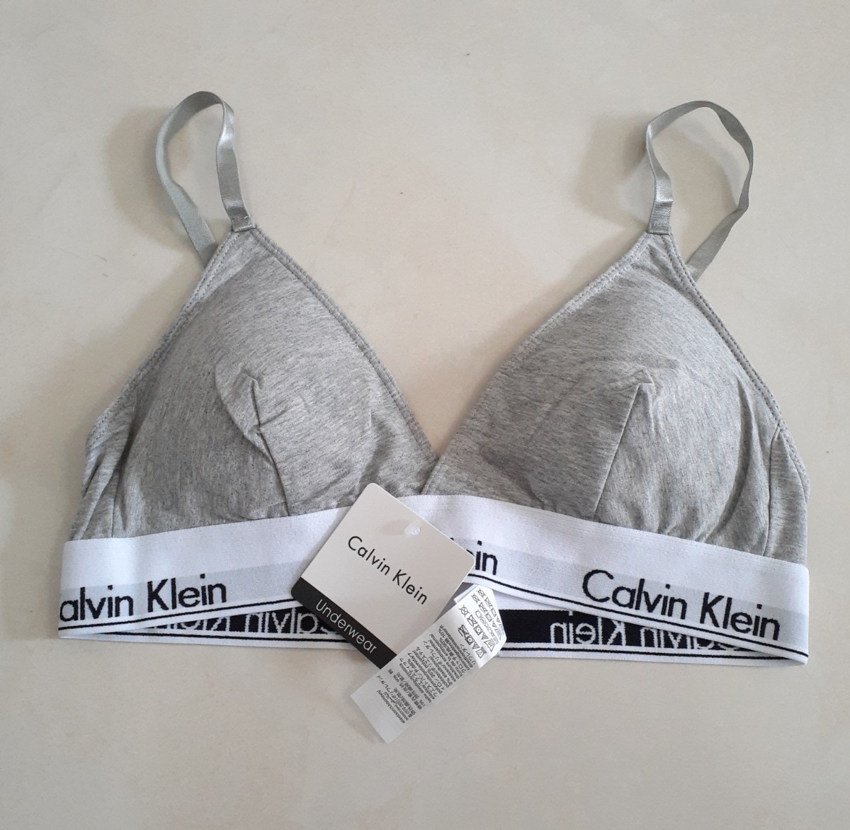 Sサイズ　カルバンクライン　ブラ&ショーツセット　上下セット　グレー　下着 Calvin klein CK 新品未使用_画像3