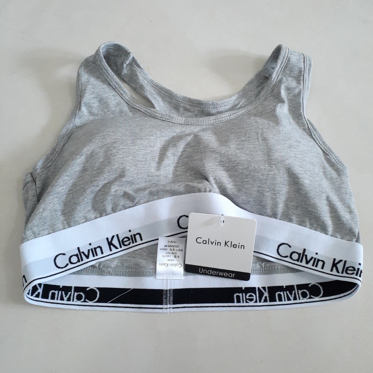 Mサイズ　カルバンクライン　スポーツブラセット　上下セット　グレー　下着 Calvin klein CK 新品未使用_画像3