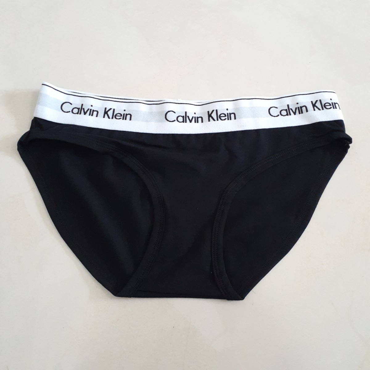 Mサイズ　Calvin klein カルバンクライン　ブラ&ショーツセット　上下セット　ブラック　下着_画像4