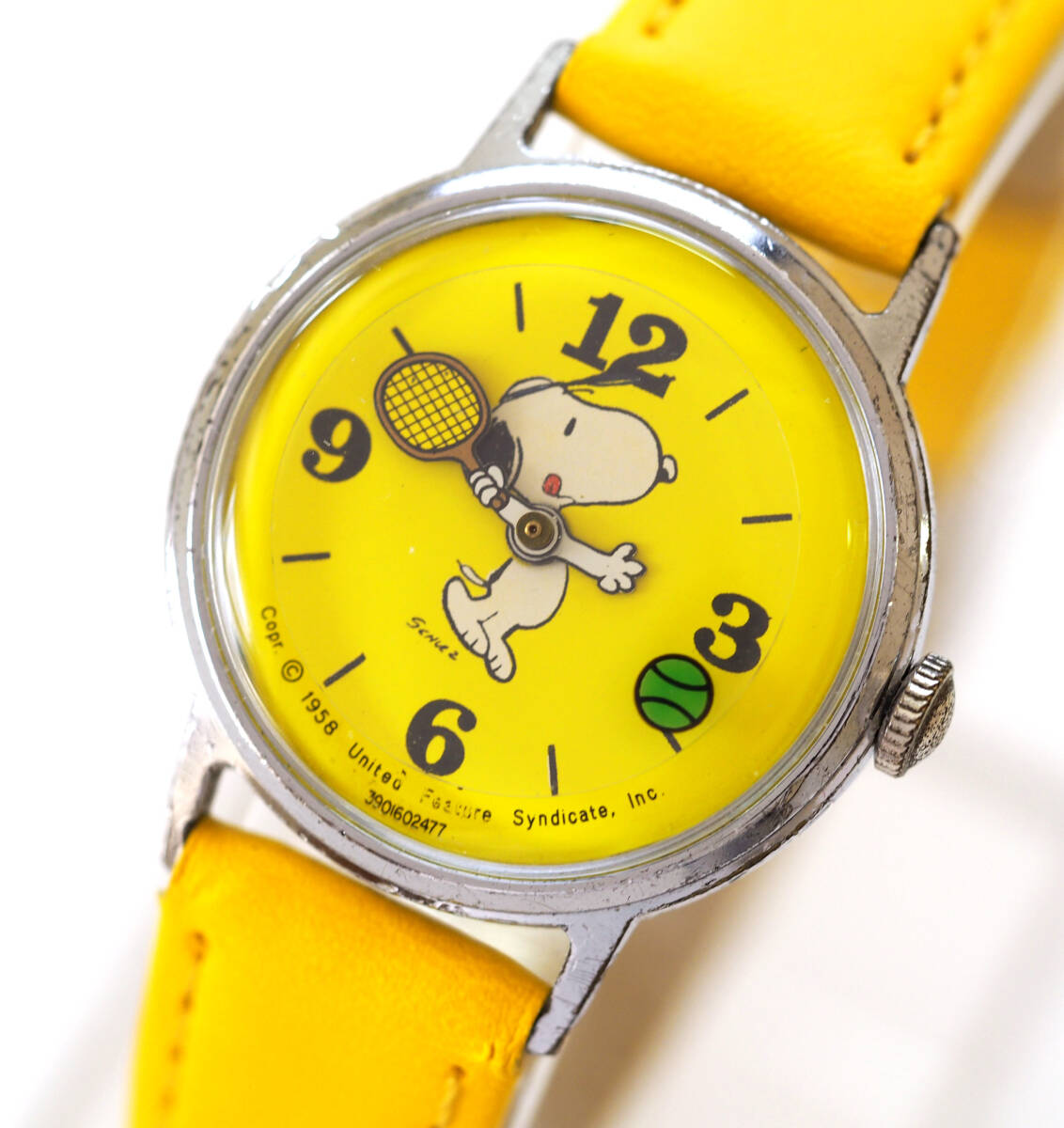 整備済 稼働 スヌーピー 新品ベルト TIMEX 1970年代 機械式手巻き 腕時計 希少レア Snoopy Tennis タイメックス テニスボール 黄色文字盤の画像1