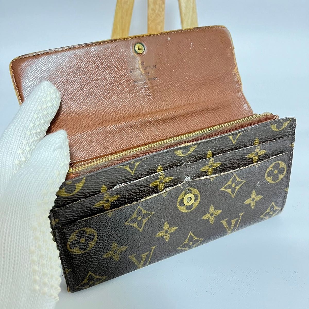 LOUIS VUITTON ルイヴィトン　長財布　小銭入れ　カードケース　モノグラム　ポルトモネ カルトクレディ