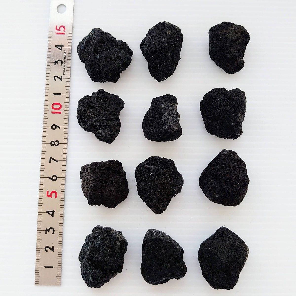 黒溶岩石 23個 【超3大10中10】☆アクアリウム、テラリウム、苔リウムに最適